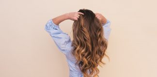Jak prawidłowo myć włosy? Jak prawidłowo myc włosy?
