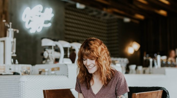 Dekalog randkowania w Sieci – kompletny poradnik czy randki przez internet są bezpieczne