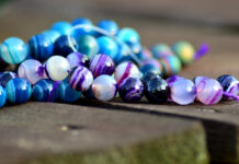 Koraliki z kamieni ozdobnych – dlaczego warto je wybrać? Koraliki z kamieni ozdobnych – dlaczego warto je wybrać?
